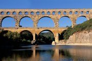 Акведук Пон-дю-Гар (Pont du Gard)