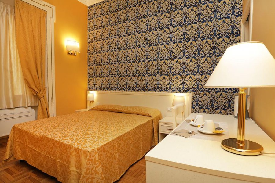 Букинг рим. Букинг Рим Италия. Via Veneto Самара. Рим, Campo de Flur Prestige Rooms, Hotel. DG Hotels.