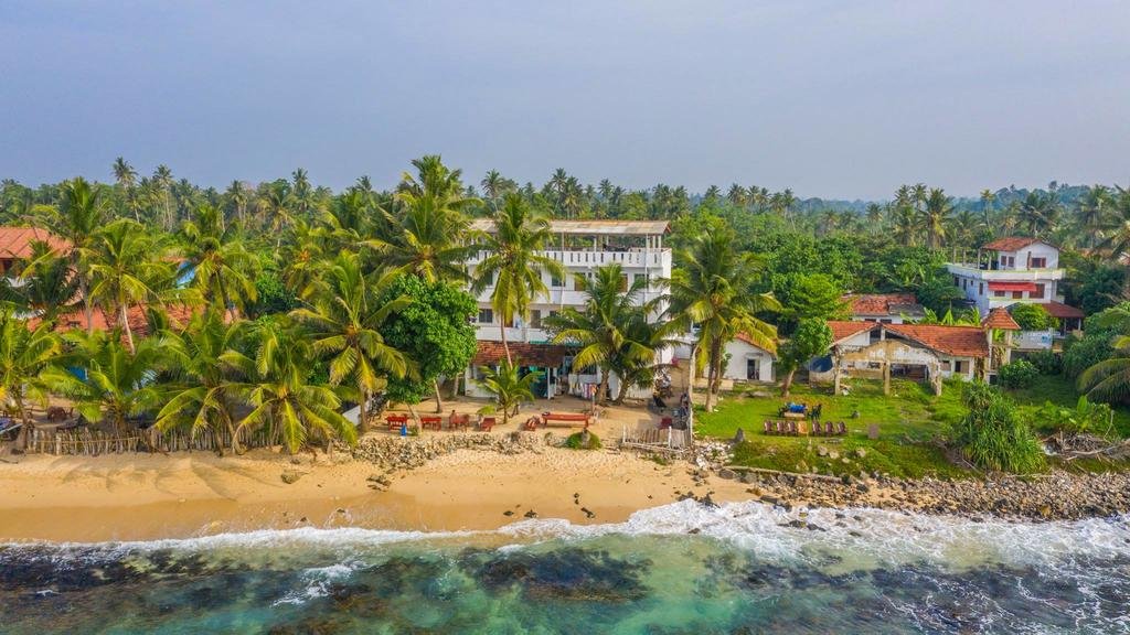 Weligama Beach Шри Ланка